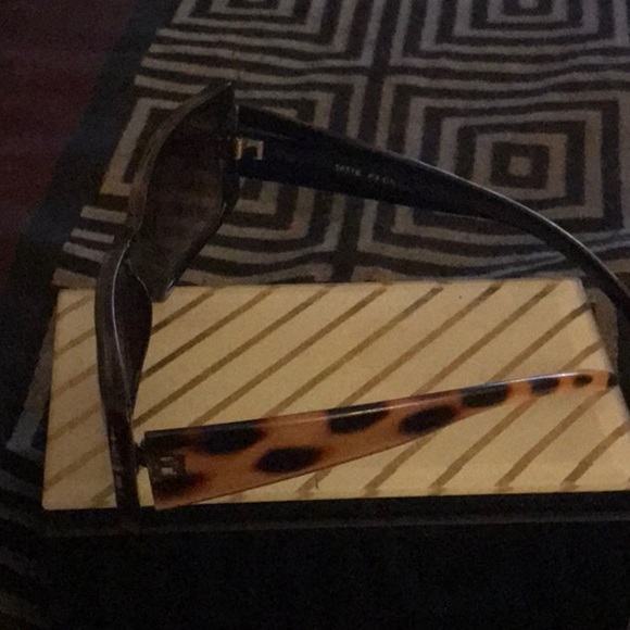 Shades - Picture 2 of 3